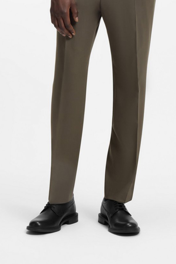 ΠΑΠΟΥΤΣΙΑ HUGO - 001 ΜΑΥΡΟ